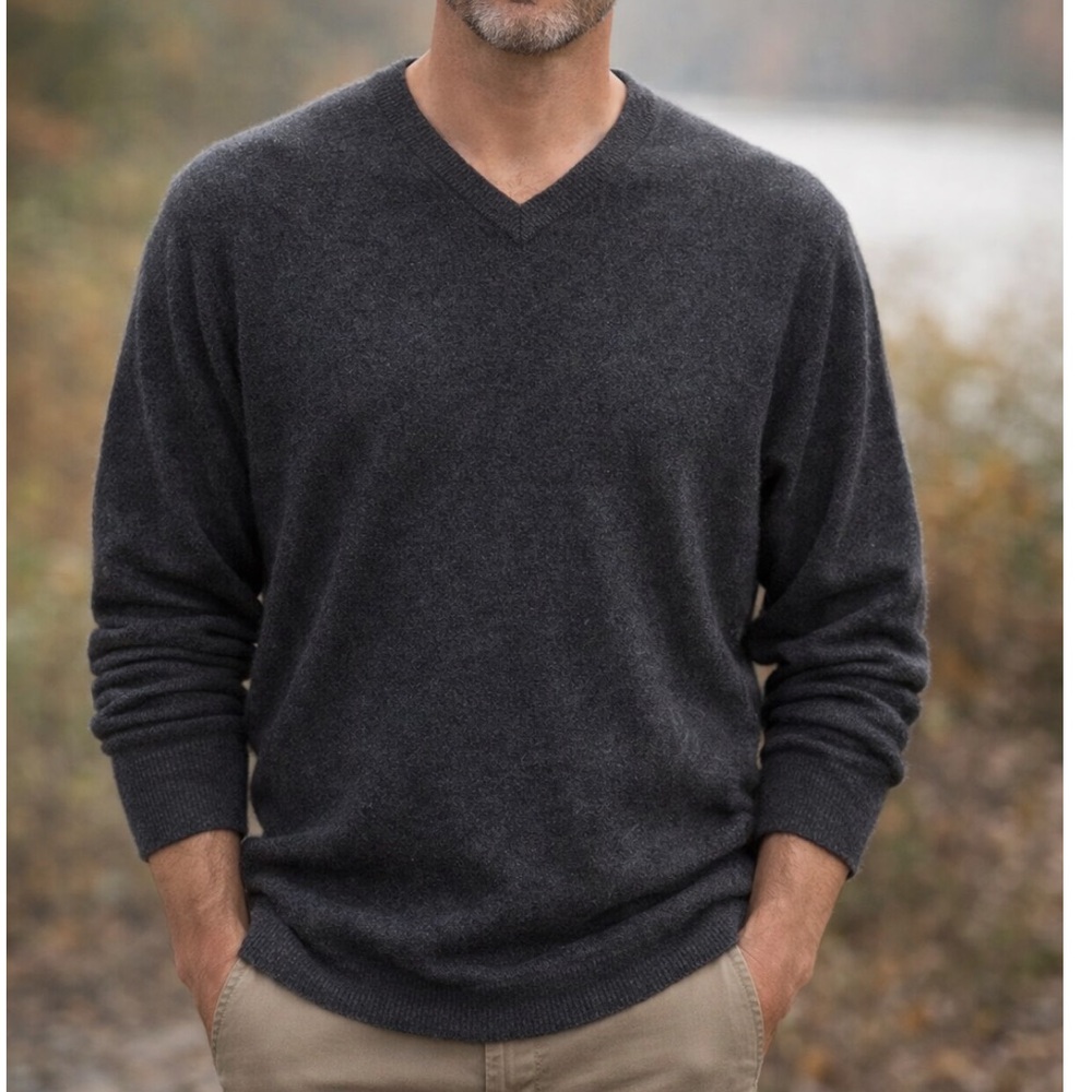 Vintage McCULLEYS Highlands Aspen Men's Charcoal V-Neck Cashmere Sweater